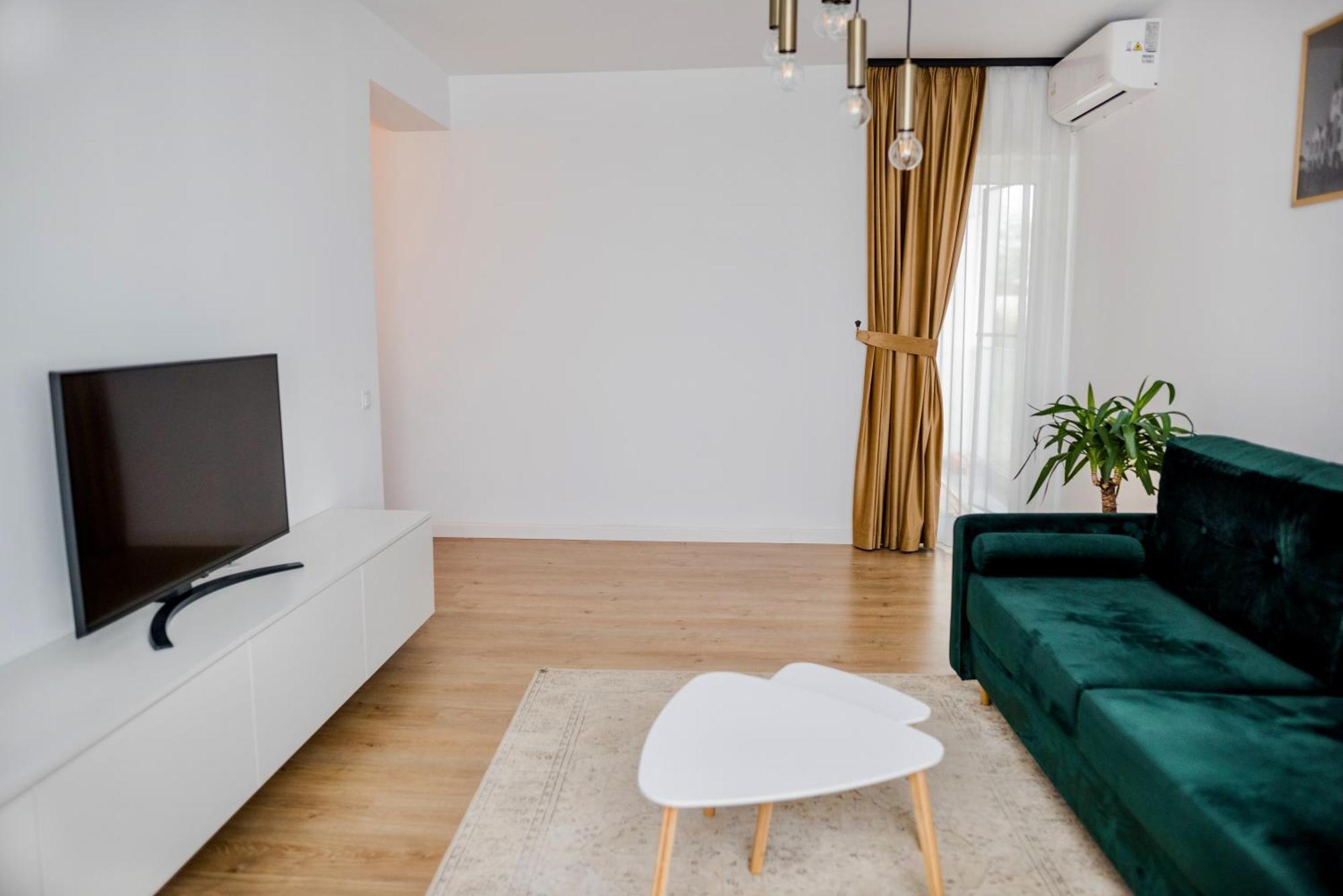 Amazing Mountain View Apartment Sibiu Exterior photo